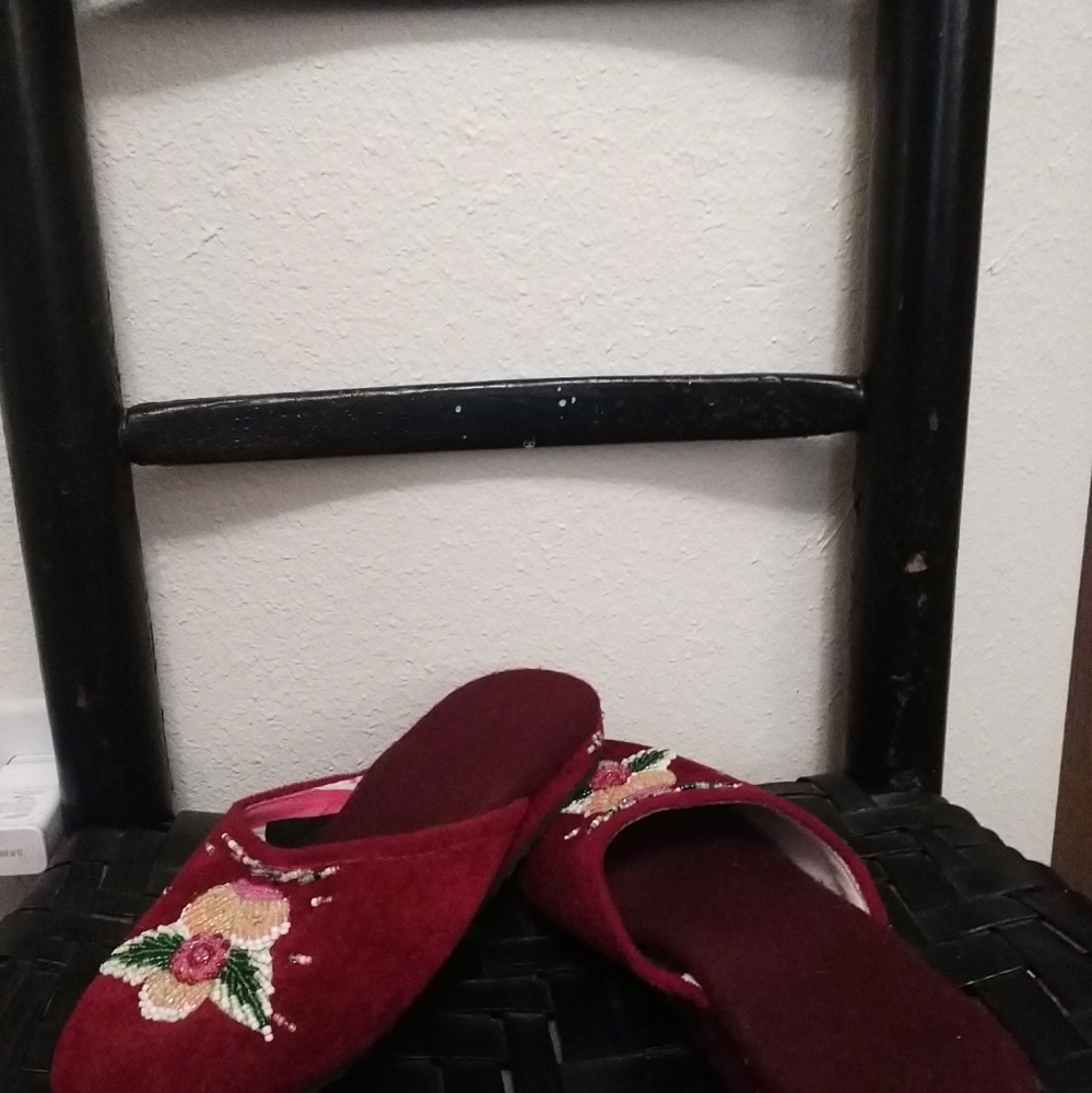 Slippers - Picture 5 of 5
